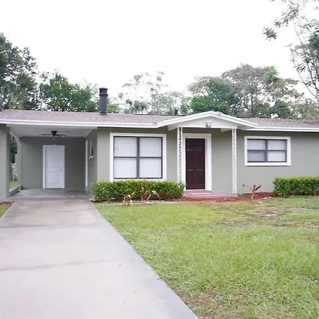Beautifully Redone 3 Bedroom Home In Heart Of Orlando